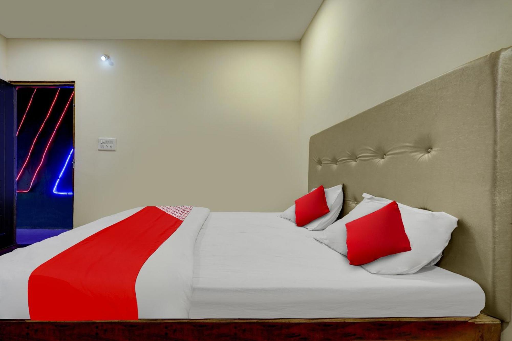 Oyo Flagship The Chirag Resort Bhandāra Exterior photo