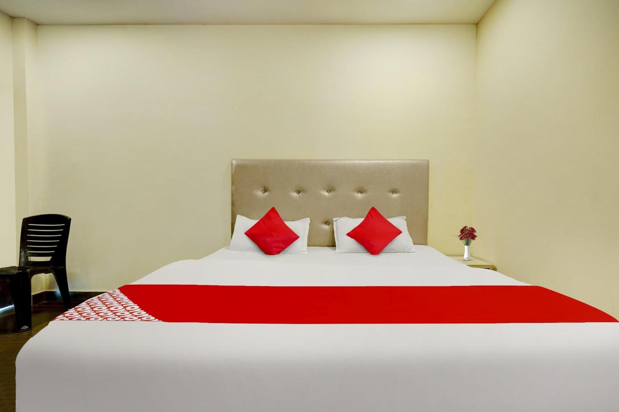 Oyo Flagship The Chirag Resort Bhandāra Exterior photo