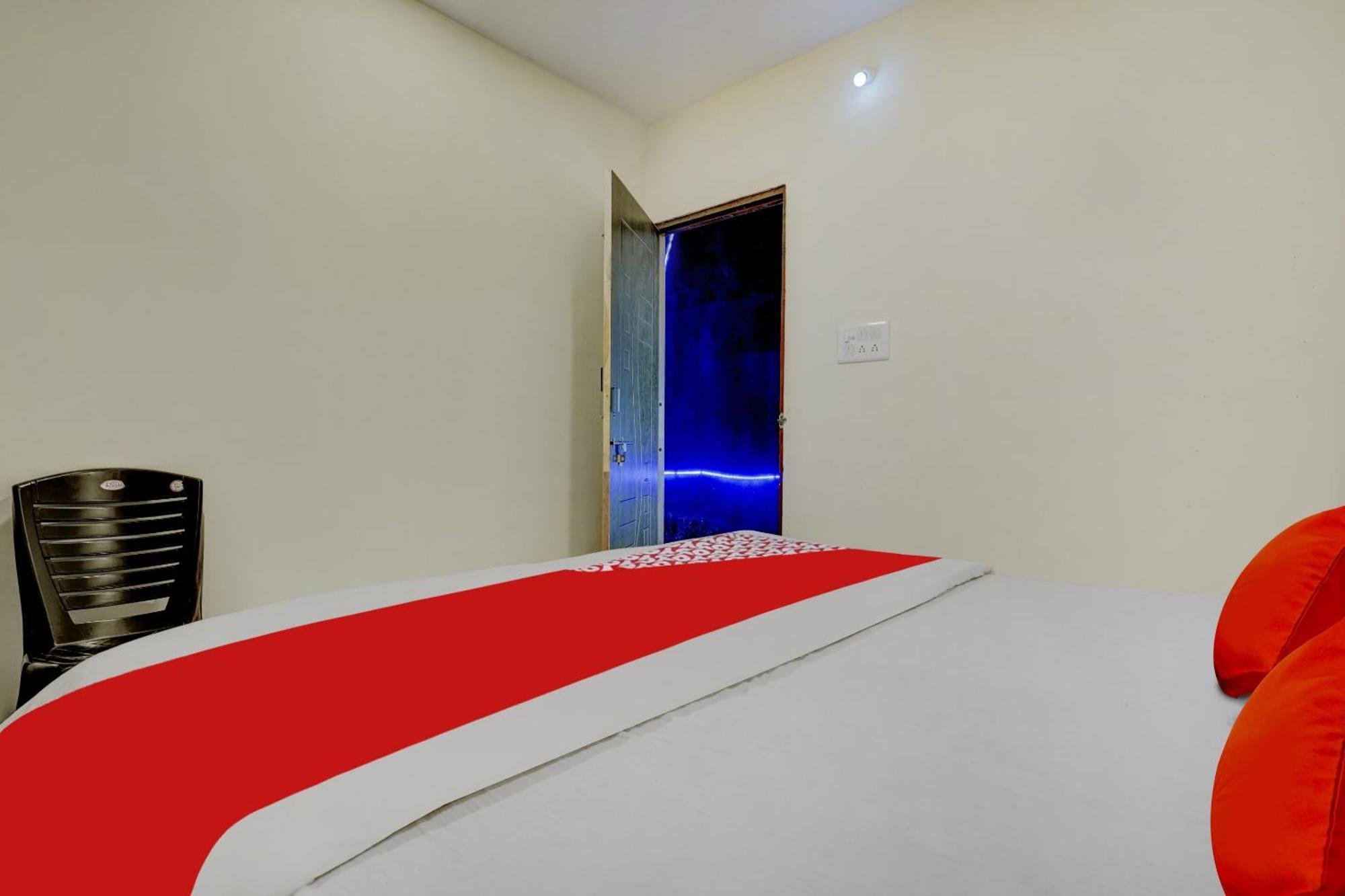Oyo Flagship The Chirag Resort Bhandāra Exterior photo