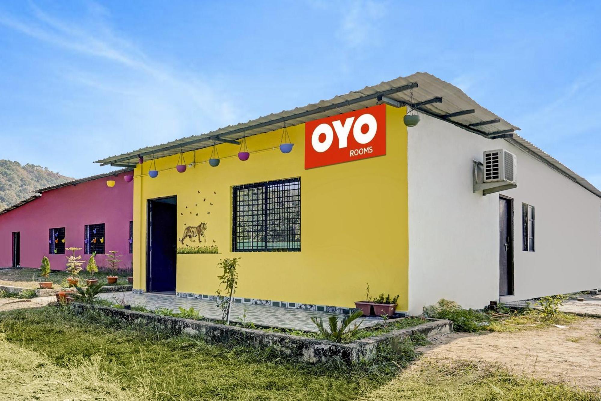 Oyo Flagship The Chirag Resort Bhandāra Exterior photo